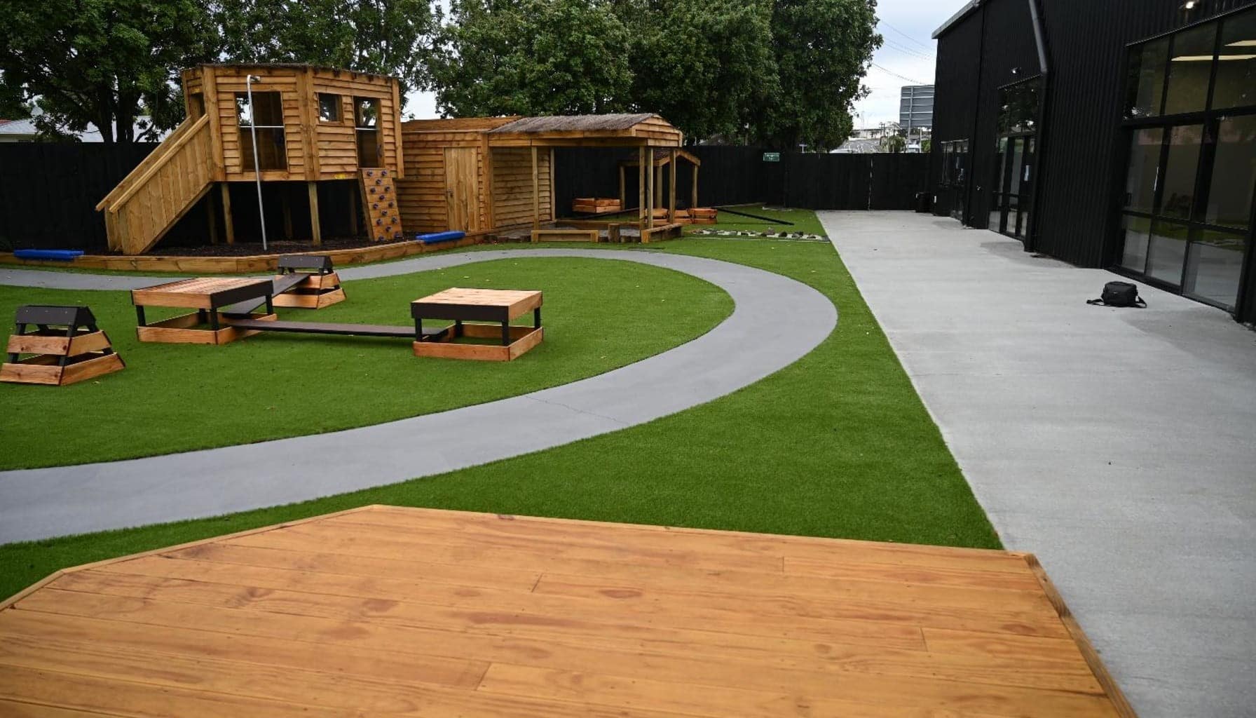 Artificial Grass: A Low-Maintenance Lawn Solution