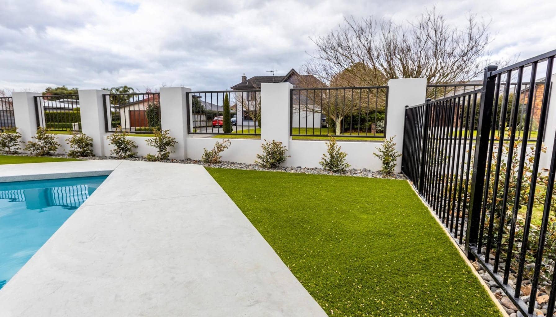 How to Install Fake A Grass Lawn