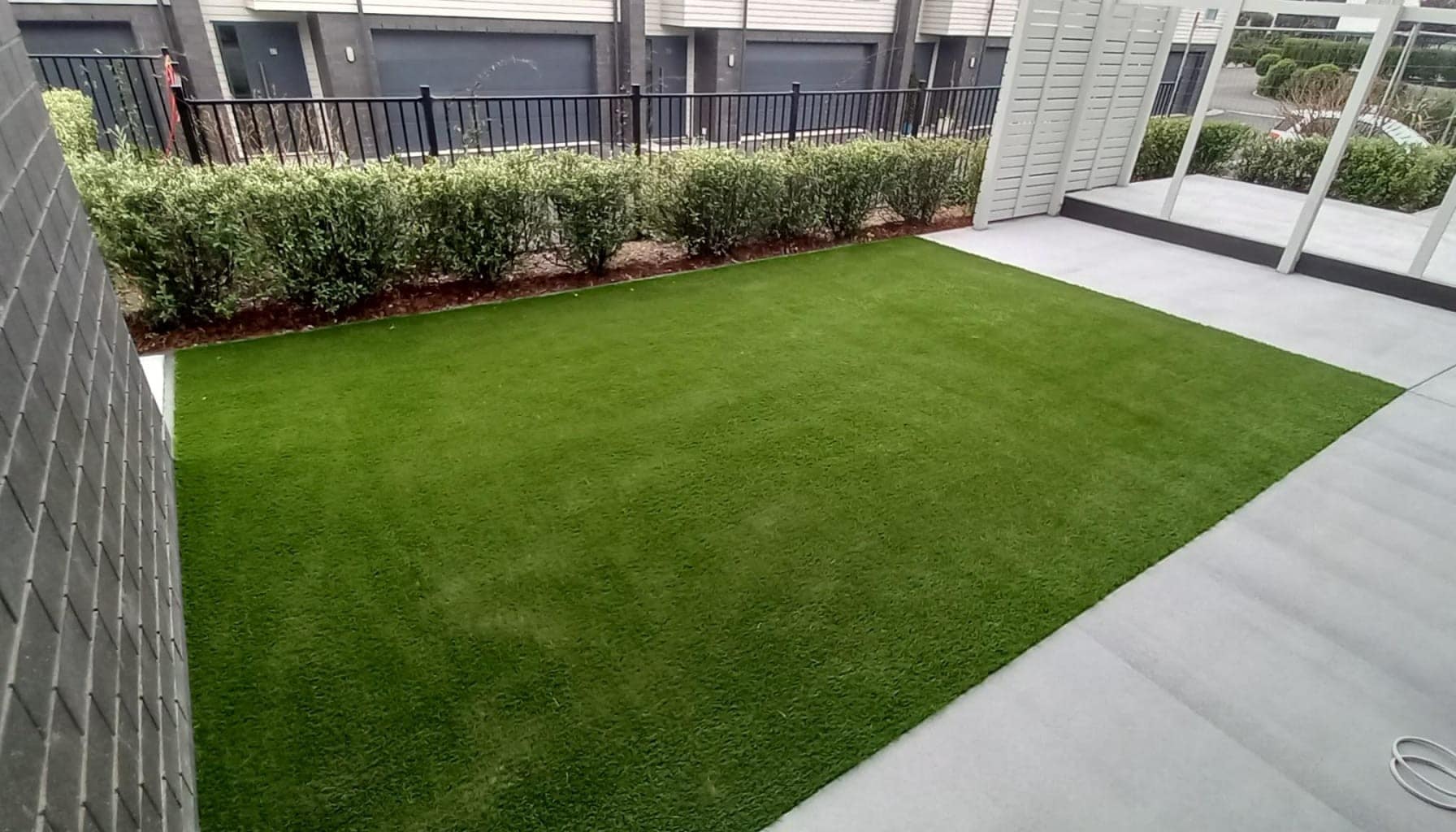 Pet-Safe Turf: Transform Your Backyard Today